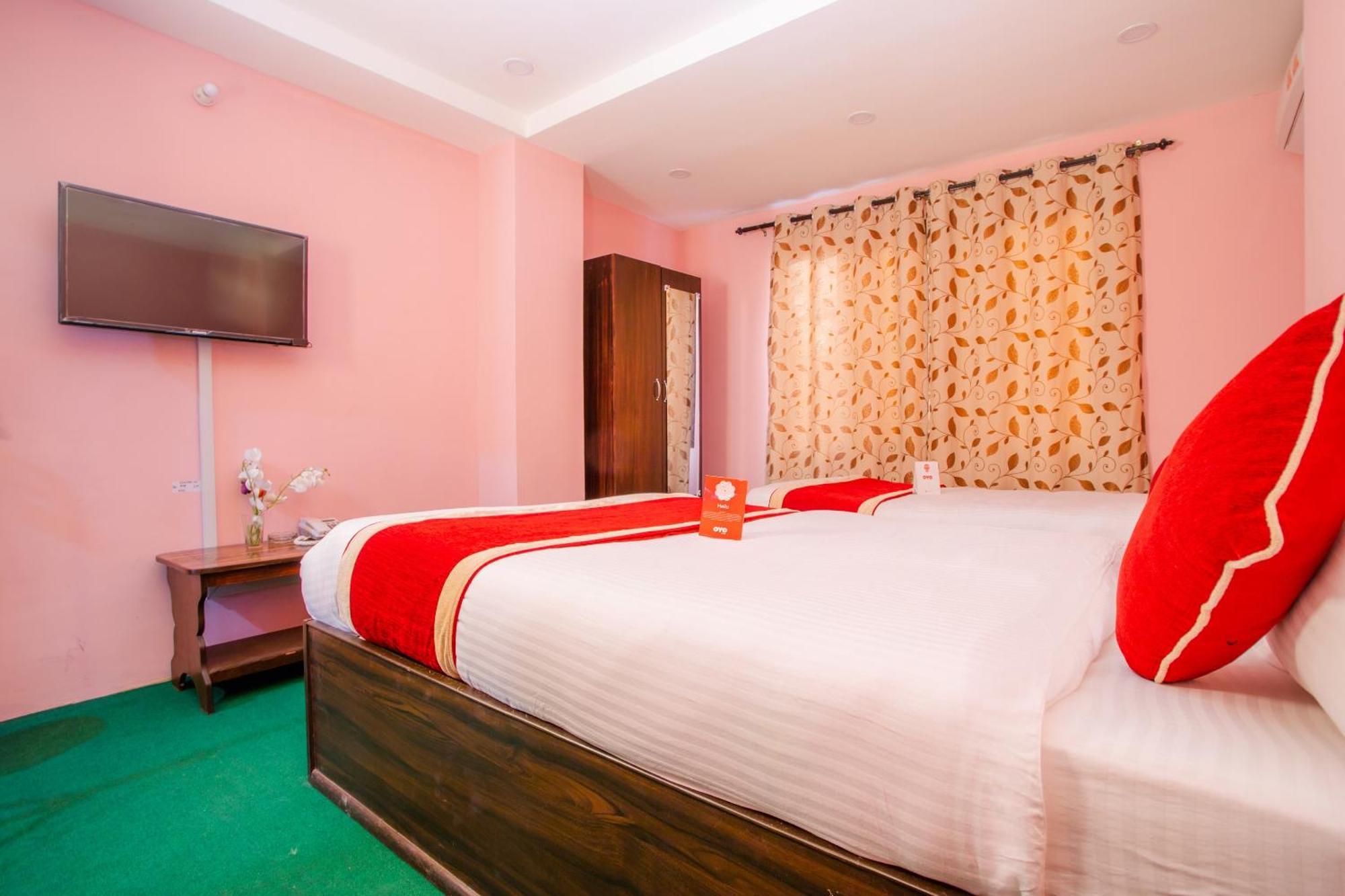 Oyo 137 Hotel Pranisha Inn Pashupatinath Екстер'єр фото