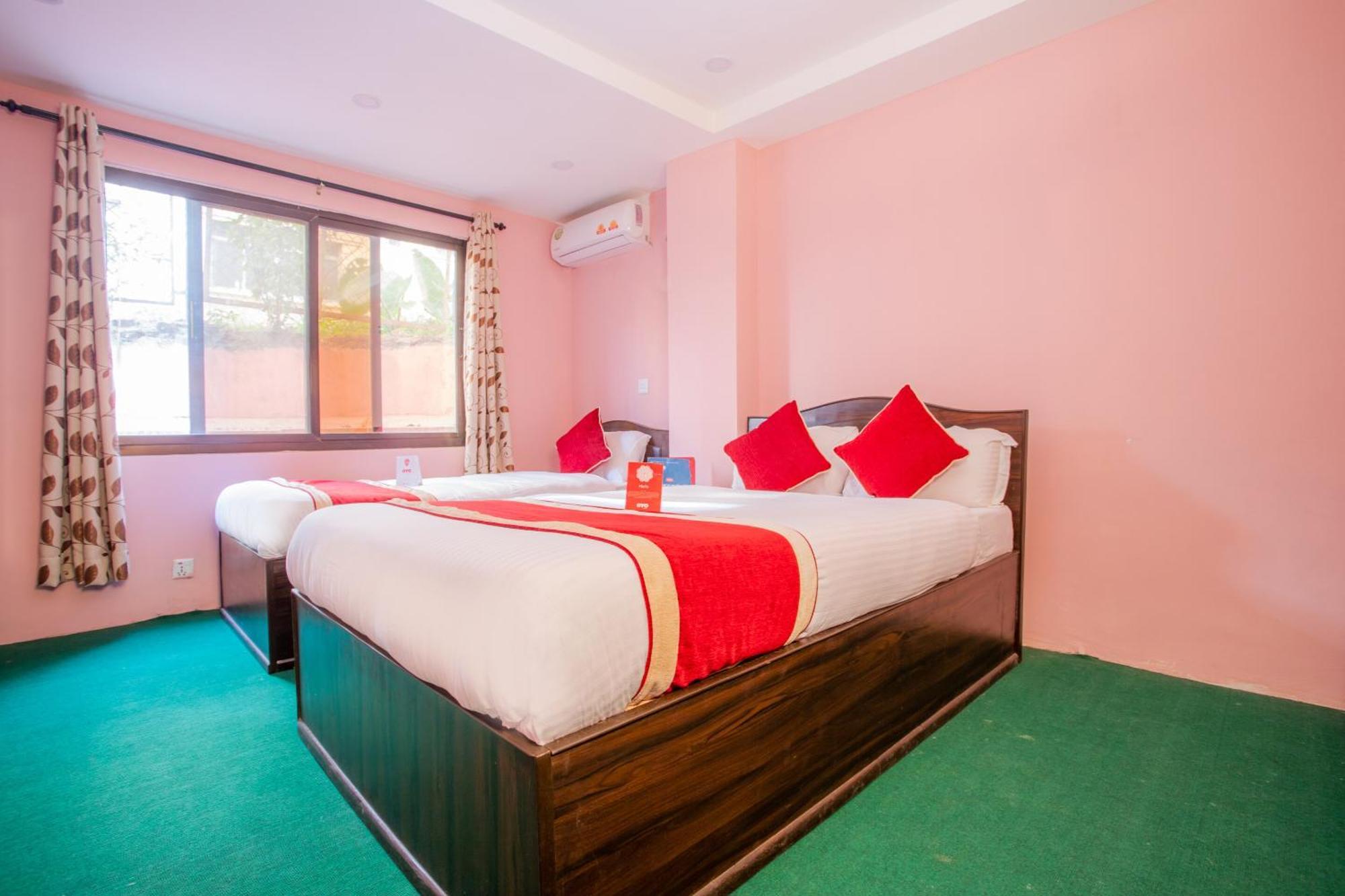 Oyo 137 Hotel Pranisha Inn Pashupatinath Екстер'єр фото