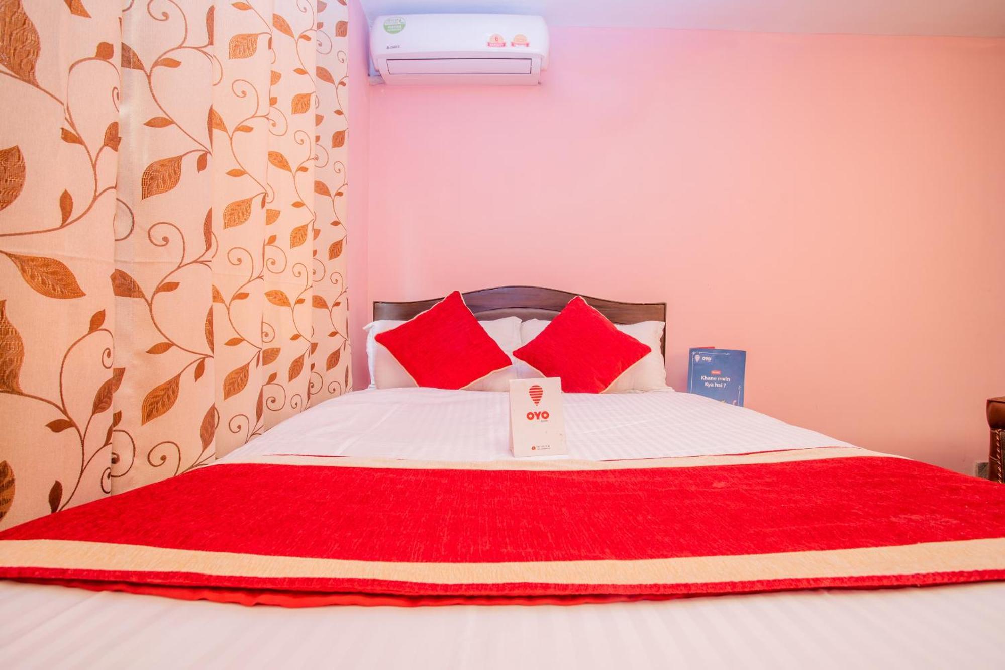 Oyo 137 Hotel Pranisha Inn Pashupatinath Екстер'єр фото
